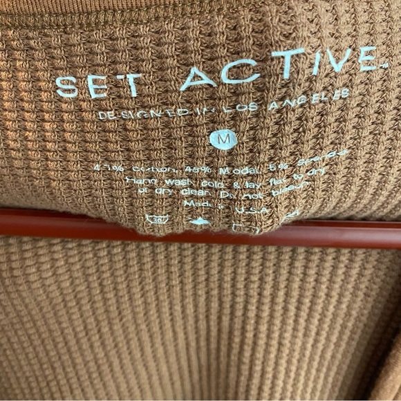 Set Active Wrap Top Women Size Medium Crop Shirt Thermal Rust Orange Long Sleeve - Picture 6 of 8